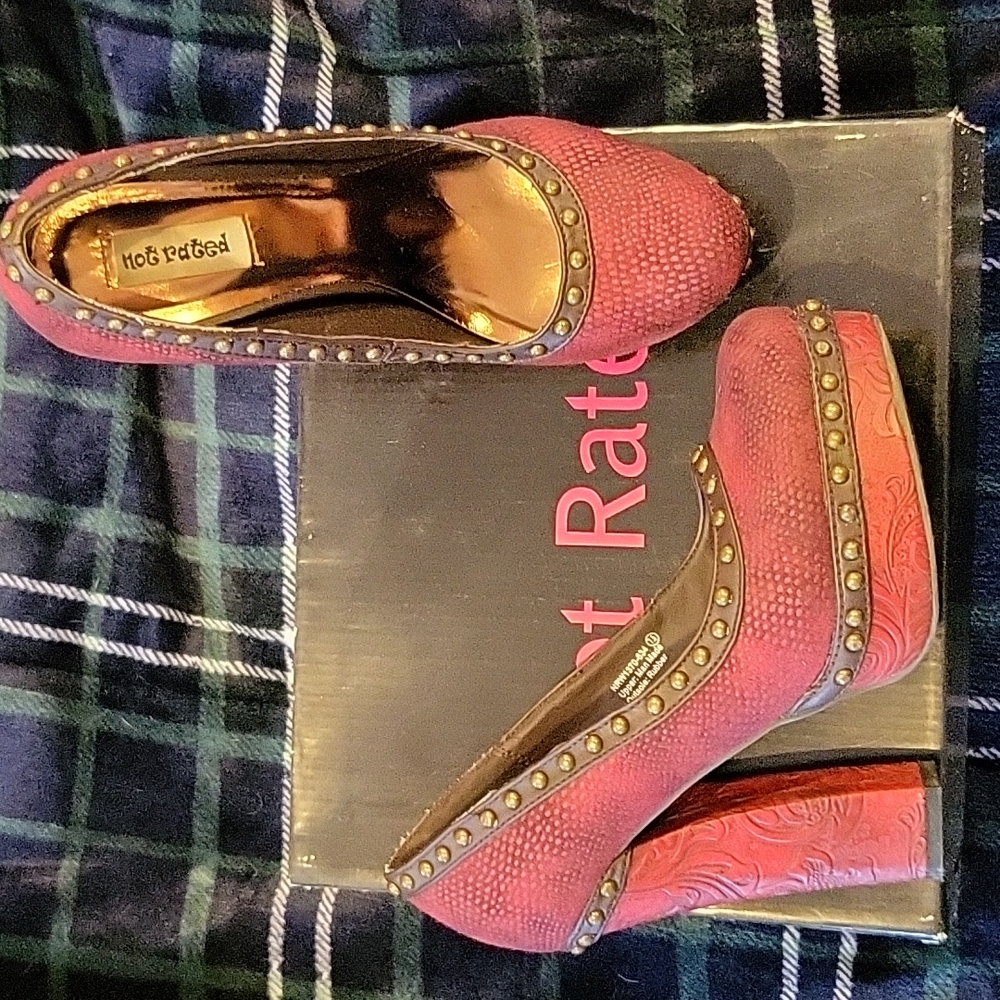 Not Rated pumps sz 7.5